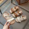 Sandálias Abertas Estilo Coreano Moda Pérola Renda para Meninas Verão Novo Solado Macio Estilosas Sapatos de Princesa Sapatos de Praia
