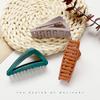 Pinza pequeña de estilo coreano para el pelo con pinza sencilla que combina con todo, pinza para el pelo de tiburón en espiral con parte posterior esmerilada para mujer