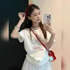 Camiseta de Mujer Blanca de Manga Corta Estilo Coreano Estampado de Lirios Hombro Derecho Top Básico Verano Algodón Grueso Holgada Moda