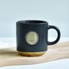 Taza Medalla de Cobre Chapada en Oro de Alta Gama con Rayas Verticales Cerámica Grabado e Impresión de Logo Personalizado