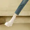 Primeiro Encontro Botas Ji Shou Shou Botas de Cano Curto Femininas Salto Grosso 2026 Outono/Inverno Novo Estilo Altura Oculta Sola Grossa Pessoas Baixas Botas Martin