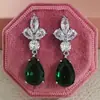 Venta directa de fábrica aretes de flor de tres pétalos con circón AAA Europa y Estados Unidos aretes exquisitos aretes de novia en stock lote mixto E6496