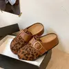 Pantuflas de Mula con Plataforma y Cuña Retro para Mujer, Moda Nueva Primavera/Otoño 2026 para Exteriores, Slip-on con Hebilla Metálica, Puntera Cerrada
