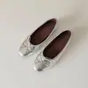 Primer encuentro: Zapatos Planos Únicos y Elegantes con Lazo de Remaches para Mujer, Suela Suave, Bailarinas Planas Slip-On Poco Profundas