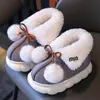 Zapatos de invierno de algodón para niños, engrosados y forrados de felpa, cálidos, cómodos, antideslizantes, adecuados para niños y niñas, con talones cubiertos, se pueden usar en exteriores