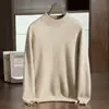 Suéter masculino de cashmere, novo modelo outono e inverno, gola alta discreta, espessado, suéter de malha liso, camisa base de lã business casual