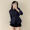 Camisa chic coreana abotonada para estilizar la cintura, nuevo estilo primavera y otoño 2026, camisa dulce y suave de manga larga ajustada