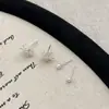 Brincos de Agulha de Prata S925 Pequenos e Delicados Zircônia Fogos de Artifício Brincos de Pérola Conjunto de Quatro Peças Luxo Acessível Brincos Elegantes Versáteis para Mulheres