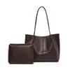 Bolso tote nuevo y elegante 2026, bolso de hombro retro para el trabajo, diseño casual y espacioso, perfecto para el uso diario de las mujeres