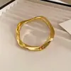 Pulsera Redonda Cuadrada de Superficie Lisa Plegada Transfronteriza Europea y Americana Pulsera de Temperamento Estilo Frío Joyería de Mano de Lujo Ligero Sensación de Alta Gama Venta al por Mayor