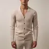 Nova coleção Outono/Inverno 2026: suéter masculino de malha jacquard, cardigã de malha casual com decote V estilo coreano