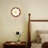 Lámpara de Pared para Dormitorio de Segunda Mano Flor de Margarita Pequeña Atmósfera Decoración de Sala de Estar Color Nogal Flor Cremallera Protección Ocular Lámpara de Pared de Fondo