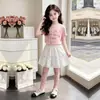 Moda Infantil Grande Personalidade Letra Manga Curta Verão Meninas Doce Laço Renda Saia Conjunto de Duas Peças