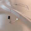 Collar de Aleación para Mujer con Cuentas de Calcedonia Negra Cadena Clavicular Otoño Estilo Frío de Alta Gama Cadena para Suéter Nuevo Estilo 2025