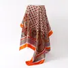 Lenço de Seda com Padrão Paisley Clássico Europeu e Americano para Mulheres, Lenço de Cabeça Versátil da Moda em Seda Sintética, Lenço Quadrado de 90cm, Atacado Transfronteiriço