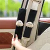Almofada de Ombro para Cinto de Segurança de Carro de Pelúcia Desenho de Bolinho de Arroz Torrada Protetor de Ombro Anti-Tensão Capa Protetora de Interior de Carro