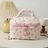 Nova Bolsa de Maquiagem Portátil com Laço para Mulheres, Bolsa de Higiene Pessoal Portátil de Grande Capacidade para Viagem, Bolsa de Armazenamento para Produtos de Skincare, Pronta para Venda