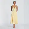 Vestido blanco de estilo europeo y americano, color liso, cuello halter, escote en V profundo, fruncido, cintura alta, adelgazante, drapeado, de satén, longitud media, para fiesta