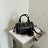 Bolso de mano de estilo vintage transfronterizo, bolso tote pequeño, nueva colección 2026, bolso tipo almohada simple, bolso de hombro y bolso cruzado versátil para el día a día