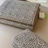 Corea del Sur Algodón de Ganso Cubierta de Cama Juego de Tres Piezas Lavable a Máquina Algodón de Doble Cara Acolchado Sábana de Cama Acolchada Manta Universal para Todas las Estaciones