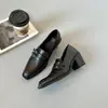 Tacón grueso sin cordones para ir al trabajo versátil sensación relajada zapatos pequeños de cuero planos estilo retro británico correa de cuero doble hebilla mocasines para mujer
