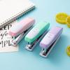 Material de escritório colorido macaron criativo Não. 12 Grampeador universal de arquivo de arquivo de ligação de material grampeador de economia de trabalho grampeador médio