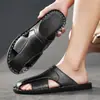 Novidade de Verão Estilo Novo Chinelos de Exterior para Homens, Sandálias Masculinas Tendência Estilo Coreano Transfronteiriças, Chinelos Antiderrapantes, Calçados Masculinos de Praia