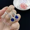 113# Cristal Azul Color Fluorescente Cambiante Princesa Cuadrado Completo Diamante Moda Colgante Anillo Abierto Pendientes para Mujer Pendientes