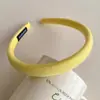 Faixa de Cabelo Amarela de Tecido Simples e Elegante para Mulheres, Versátil para Saídas de Verão, Faixa de Cabelo com Coroa Alta com Toque de Luxo, Popular nas Redes Sociais, Prendedor de Cabelo para Lavar o Rosto