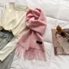 Bufanda de Lana Pura de Alta Gama Transfronteriza para Mujer, Nuevo Estilo de Invierno, Bufanda Cálida para el Cuello de Color Camel y Rojo Europeo y Americano, Chal Largo al por Mayor