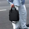 Nova Bolsa de Mão Business Tendência Transfronteiriça para Homens, Bolsa de Ombro Vertical Lisa de Cor Sólida, Bolsa para Notebook de Grande Capacidade, Pasta