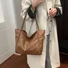 2026 bolso cruzado de un solo hombro nuevo y elegante personalizado, bolso de color liso de moda estilo coreano, bolso de mano simple popular para mujer