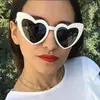 Gafas de Sol para Mujer Nuevo Amor Transfronterizo, Gafas Lindas en Forma de Corazón, Gafas de Corazón de Melocotón de Moda Europeas y Americanas Fabricante de Origen