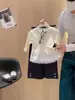 Camisa Base Versátil de Algodão Puro Estilo Coreano para Crianças Maiores, Novo Estilo de Primavera com Renda Elegante e Mangas Longas
