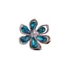 Broche de Cristal Hueco Estilo Pétalo Retro para Mujer de Moda Transfronteriza de Amazon, Exquisito, Ligero, Lujoso, Versátil y de Gama Alta
