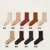 Meias de lã femininas com adição de fleece e espessura, meias de cano médio feitas de lã Merino para outono e inverno, exterior de algodão e interior de fleece para aquecimento e controle de odor, meias longas