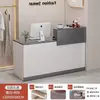 Balcão de bar, balcão de caixa, pequena loja de roupas, loja de conveniência, salão de beleza, balcão de caixa, balcão de recepção da empresa