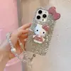 Lujosa Funda Brillante de Diamantes de Pie Kt Pequeño Lazo Completa de Diamantes Adecuada para Funda de Teléfono Apple 16 Pro Max 15 iPhone 14