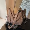 Bolsa Externa de Veludo Cotelê Feminina Grande Capacidade 2024 Nova Outono e Inverno Versátil Bolsa de Ombro Transversal Bolsa Tote para o Trabalho