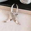 Pendientes de Flor de Perla con Cuentas Cepilladas Retro Europeos y Americanos, Pendientes de Moda y Elegantes con un Toque de Lujo Ligero y de Alta Gama para Mujer