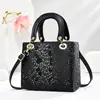 Comércio Exterior 2025 Novo Lenço de Seda de Alta Qualidade Bolsa Tecida Princesa Diana Design de Nicho Bolsa Tiracolo Ombro Transversal Bolsa Feminina Tendência