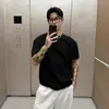 Camiseta de Verano para Hombre Estilo Chico Duro con Hombro Blanco, Manga Corta, Cuello Pequeño, Manga Media, Sensación de Alta Gama, Manga Media Pesada