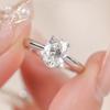 Anel de prata esterlina transfronteiriça de 2 quilates em formato de ovo oval com coroa e diamante Mosan feminino com pedra de alto carbono anel de noivado e casamento com suporte vazio