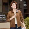 Nueva chaqueta de gamuza de otoño para madres, nuevo estilo primavera y otoño 2026, chaqueta elegante y de alta gama con solapas para madres