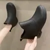 Botas de chuva de moda transfronteiriças Femininas estilo coreano vestuário outdoor versátil sapatos de borracha impermeáveis dia chuvoso sapatos d'água antiderrapantes sapatos impermeáveis quentes para exterior