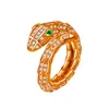 Anel de cobra da moda incrustado com zircônia diamante completo olhos verdes anel de cobra de zircônia aberto de personalidade simples anel de decoração