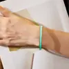 Pulsera de Aro Chapada en Oro para Mujer con Incrustaciones de Esmalte Turquesa Diseño Elegante y Minimalista Pulsera de Puño Ajustable Regalo Perfecto para Ella Joyería de Moda Elegante para Cualquier Ocasión