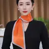 Bufanda de Seda Pequeña Cuadrada Larga para Mujer Primavera, Otoño y Verano Protector de Cuello Hebilla Perezosa Combinación Clavícula Camisa Bufanda Delgada