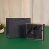 Atacado de caixas de presente prontas para envio com tampas e bases, caixas de presente pretas de alta qualidade com acabamento dourado, caixas de presente vazias, conjuntos de presentes e caixas de presente personalizadas