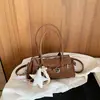 Bolsa transversal de alta qualidade para mulheres, nova bolsa de ombro da moda outonal, bolsa de mão para o dia a dia com design de nicho